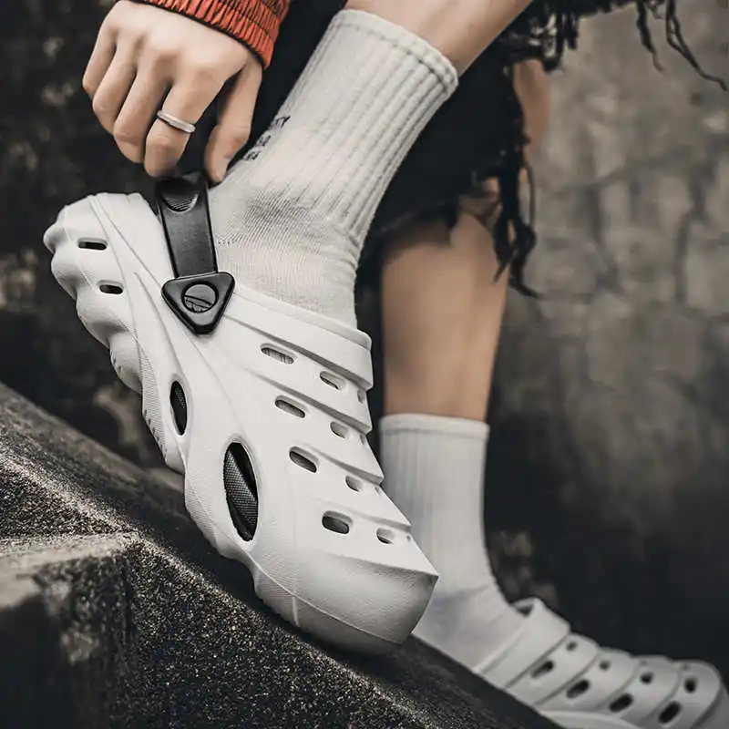 

Противоскользящие противоскользящие цветные сандалии Туристическая обувь Оригинальные мужские тапочки Кроссовки Спортивные лоферы Дизайнеры 2025 Открытый