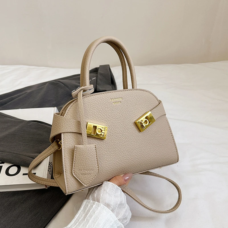 

High-End Elegant Textured Leather Shopper Bag - Trendy Commuter Crossbody Handbag With Parisian Chic Design