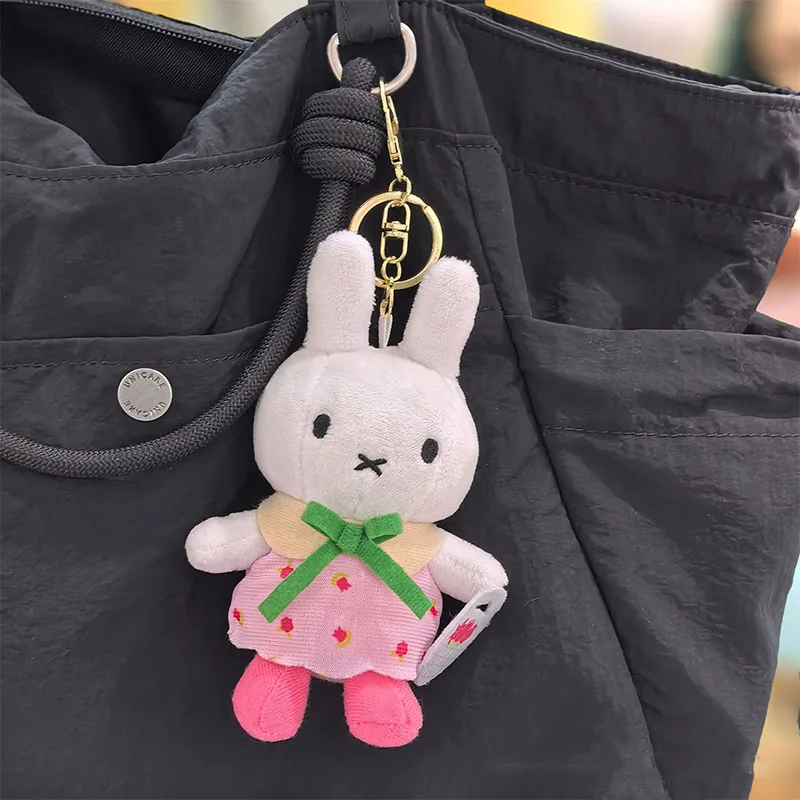 

Кулон Miffy 2025, кавайный мультяшный мини-плюшевый игрушечный брелок, студенческий рюкзак, подвеска, автомобильный брелок, орнамент, детский подарок