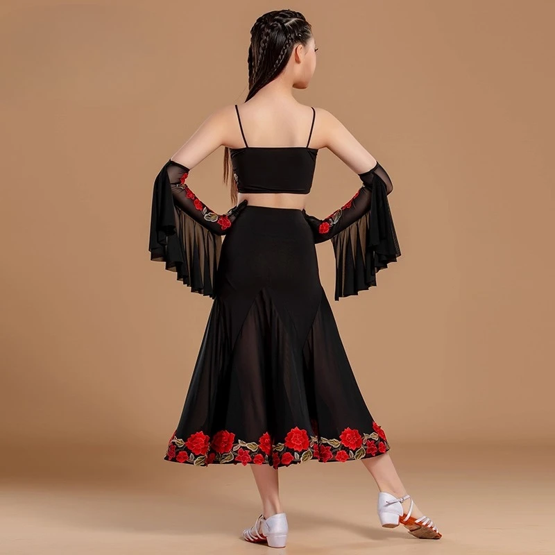 Robe de danse latine professionnelle pour filles, tenue d'été en dentelle brodée de style ethnique, col licou, tenue d'entraînement, nouvelle collection