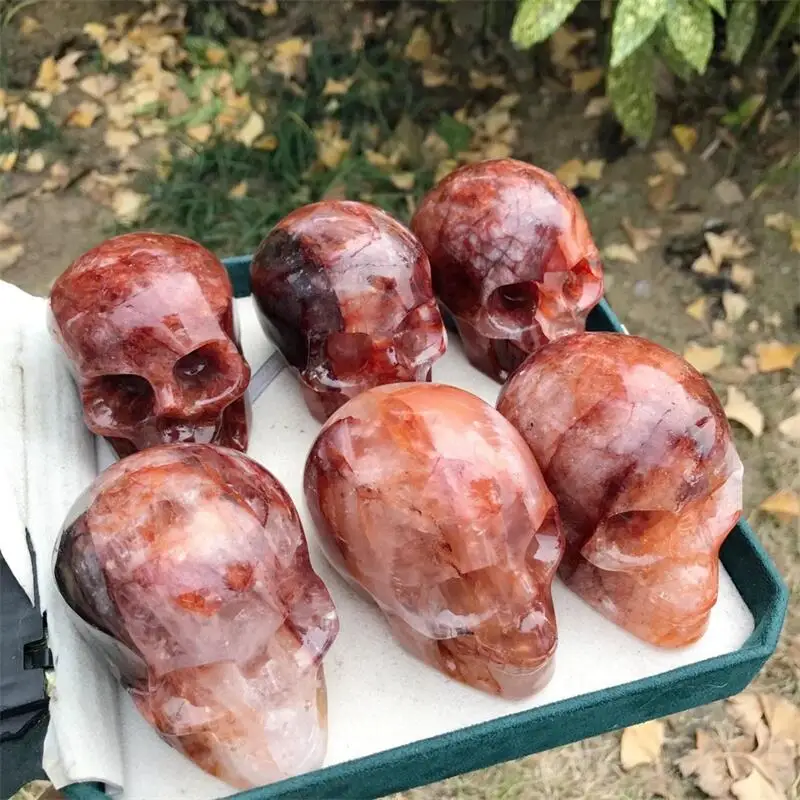 Natural Red Fire Quartz Hematoid Skull Carving Wicca Decor Carved Raven Figurine Healing Quartz Halloween Gift 1pcs