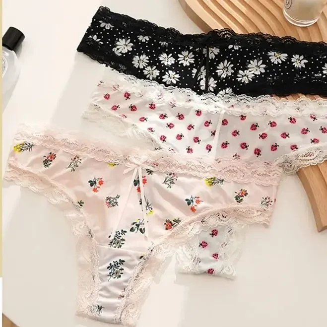 Women Sexy Flowers Panties Low-waist G String Thong Underwear Female Temptation Breathable Lingerie Lace T Pants Intimate