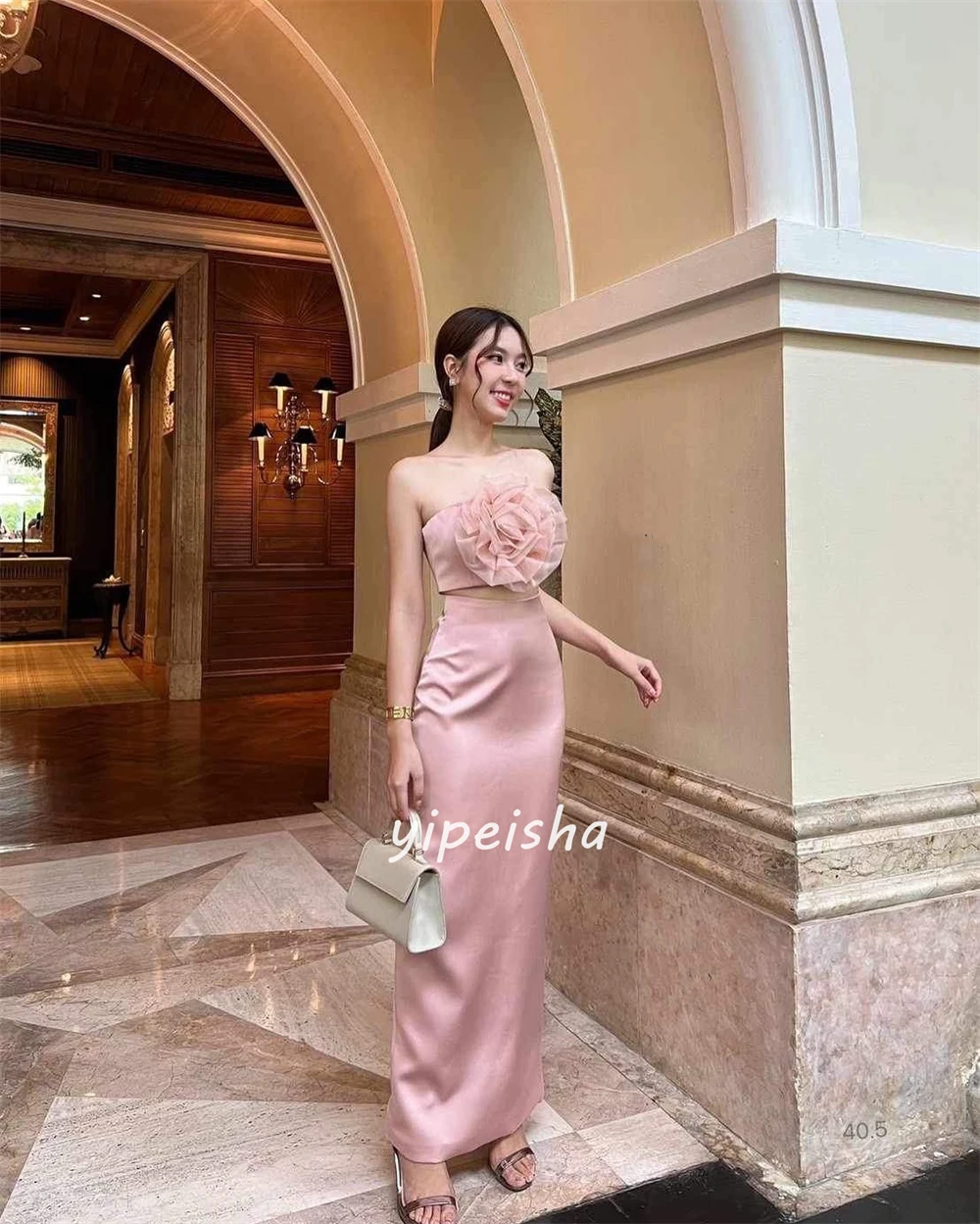 Customized Exquisite Satin Flower Handmade Flower Straight Strapless Midi Dresses Homecoming Dresses Classic Elegant High Qualit