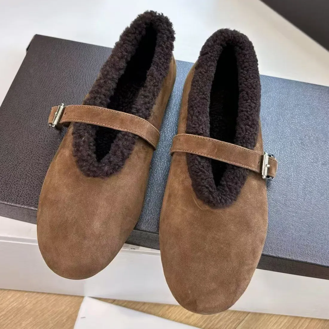

2025 New Genuine Leather & Fur Flat Shoes, Wool Shoes, Women's Autumn/Winter Warm Cotton Shoes, Mary Jane Shoes