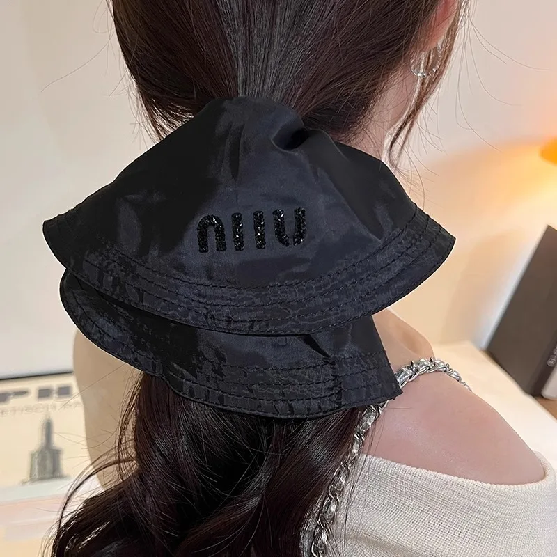 

French simplicity ~ large fabric satin large scrunchie fashion design sense ponytail hair tie retro hair tie hair accessories