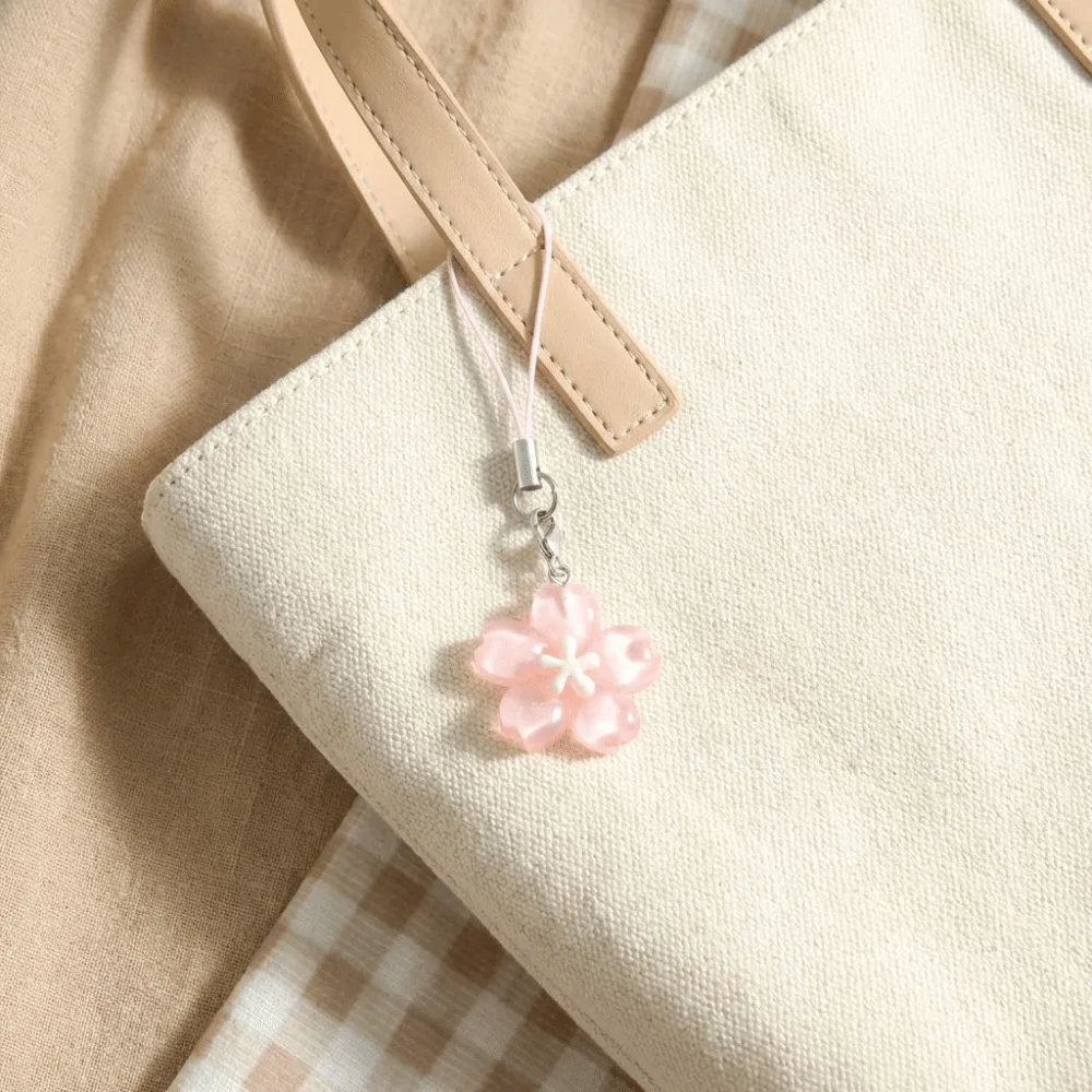 Transparent Resin Flower Keychain Solid color Fresh Transparent Bag Phone Chains Trendy Cute Kawaii Pendent Accessory