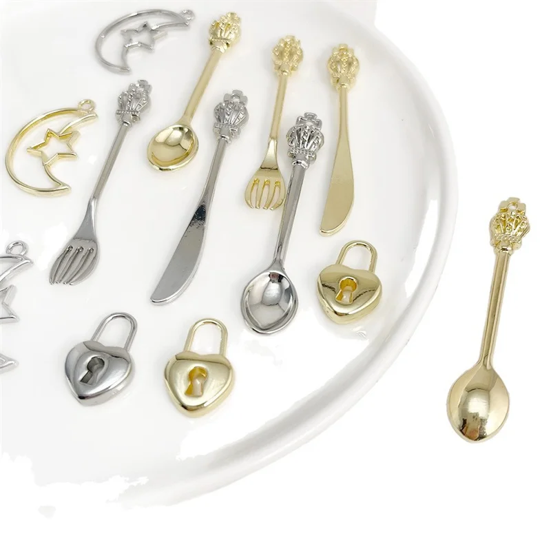 Newest 50pcs/lot color print geometry Fork, spoon, small knife shape alloy floating locket beads diy jewelry garment accessory