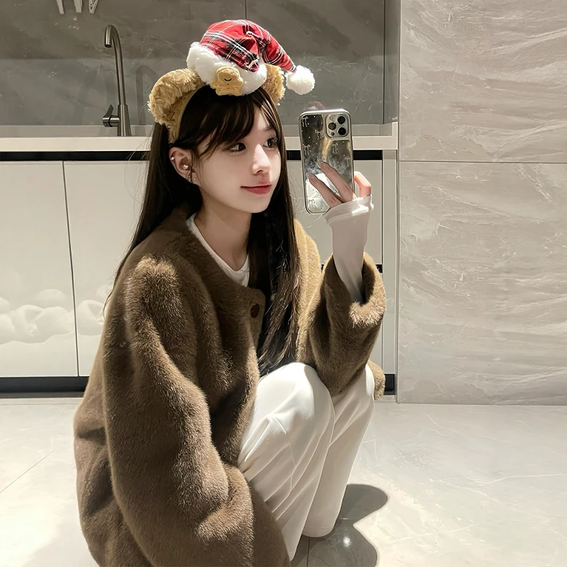 

Imitation Mink Fur Environmentally Friendly Fur Coat, Short and Creamy Short Stature Fur Jacket, Women's 2025 Winter New Style