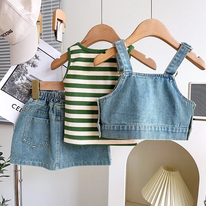 Girls\' Summer Denim Suit Strap Skirt Set 2024 New Baby Summer Vest Strap Half Skirt Three Piece Denim Skirt Set
