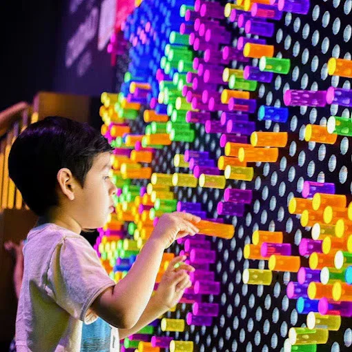 

Children's Play Park Lighting Rainbow Stick Interactive Play Game Puzzle Game Rainbow Lamppost Wall