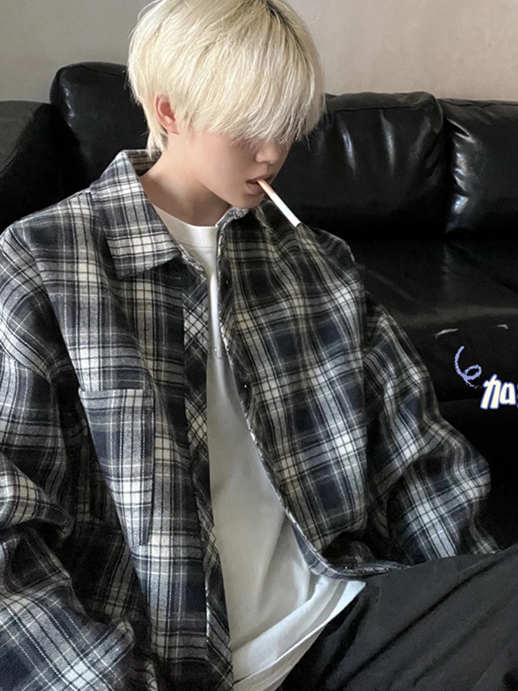 

Retro American Plaid Thiened Fce Men's irt Warm Workwear Jaet Autumn Winter Outerwear irt Youth Faion Sle