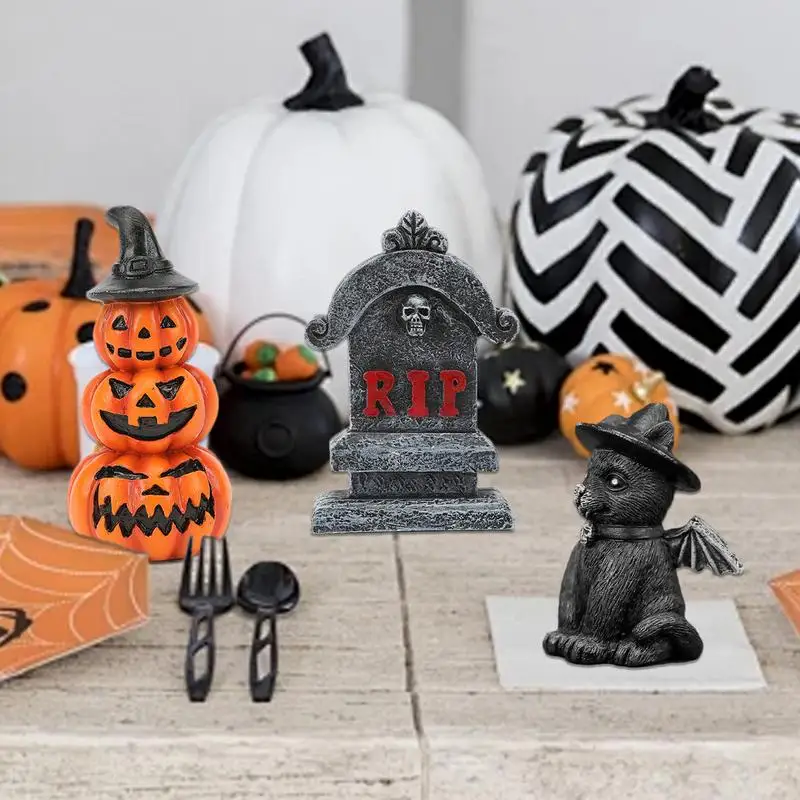 Miniature Haunted House Figurine Halloween Decorations Halloween House 6 Pieces Statue Figurine Multifunctional Festive House