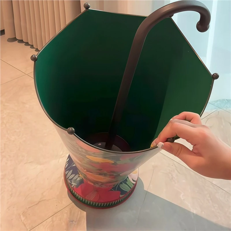 Large capacity umbrella storage rack, entrance umbrella rack, door drain rack, retro printed umbrella bucket