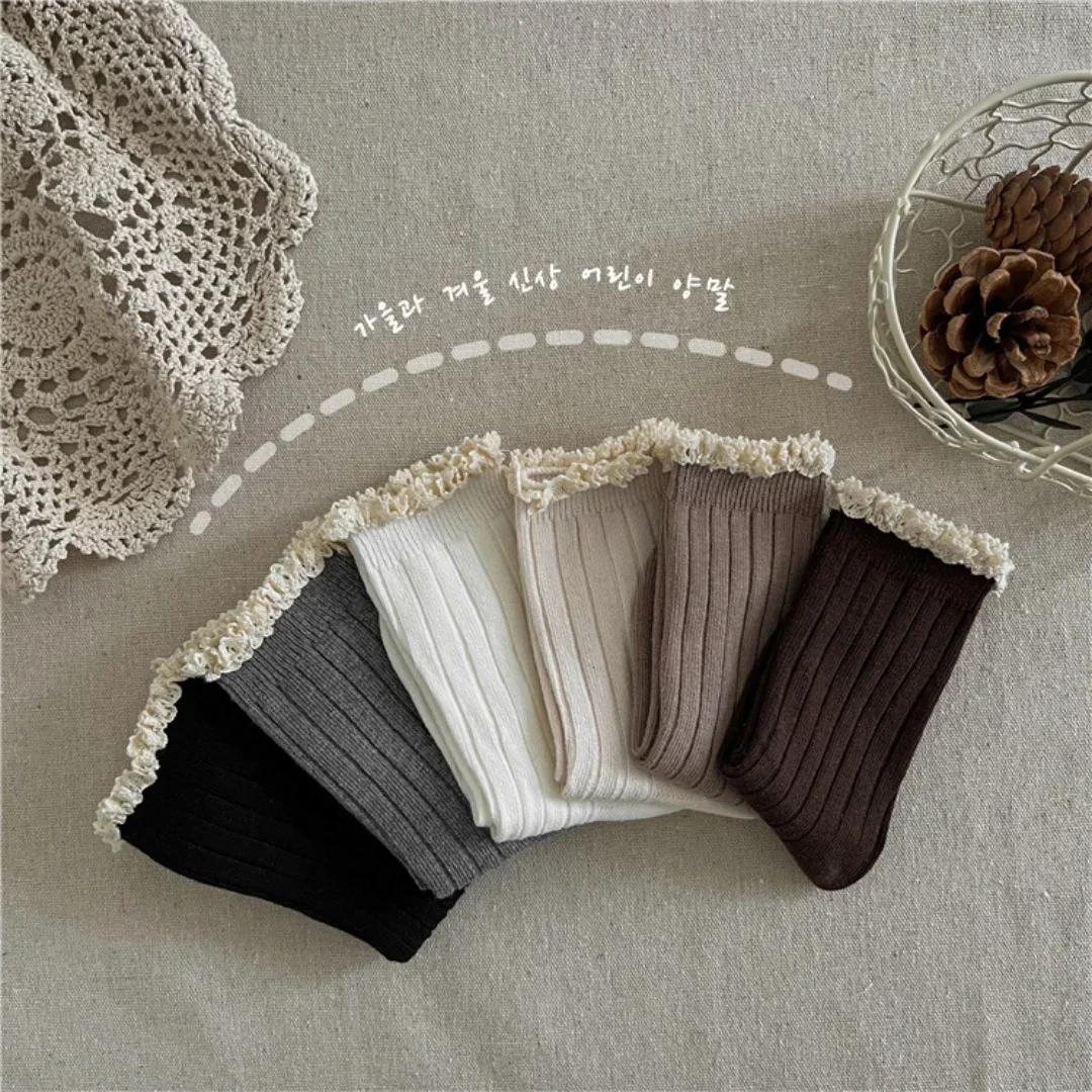 3-12Y جوارب بتمشيط 2025 الأطفال الجوارب الفتيات الطفل القطن كشكش تقليم طاقم الجوارب القطن سلس الأميرة نمط منتصف العجل الجوارب
