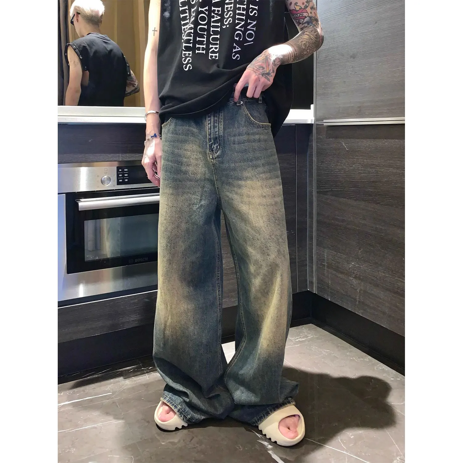 Vintage Men's Baggy Denim Trousers 2024 New Streetwear Wide Leg Loose Denim Pants Fashion Distressed Straight Pants 9C1519