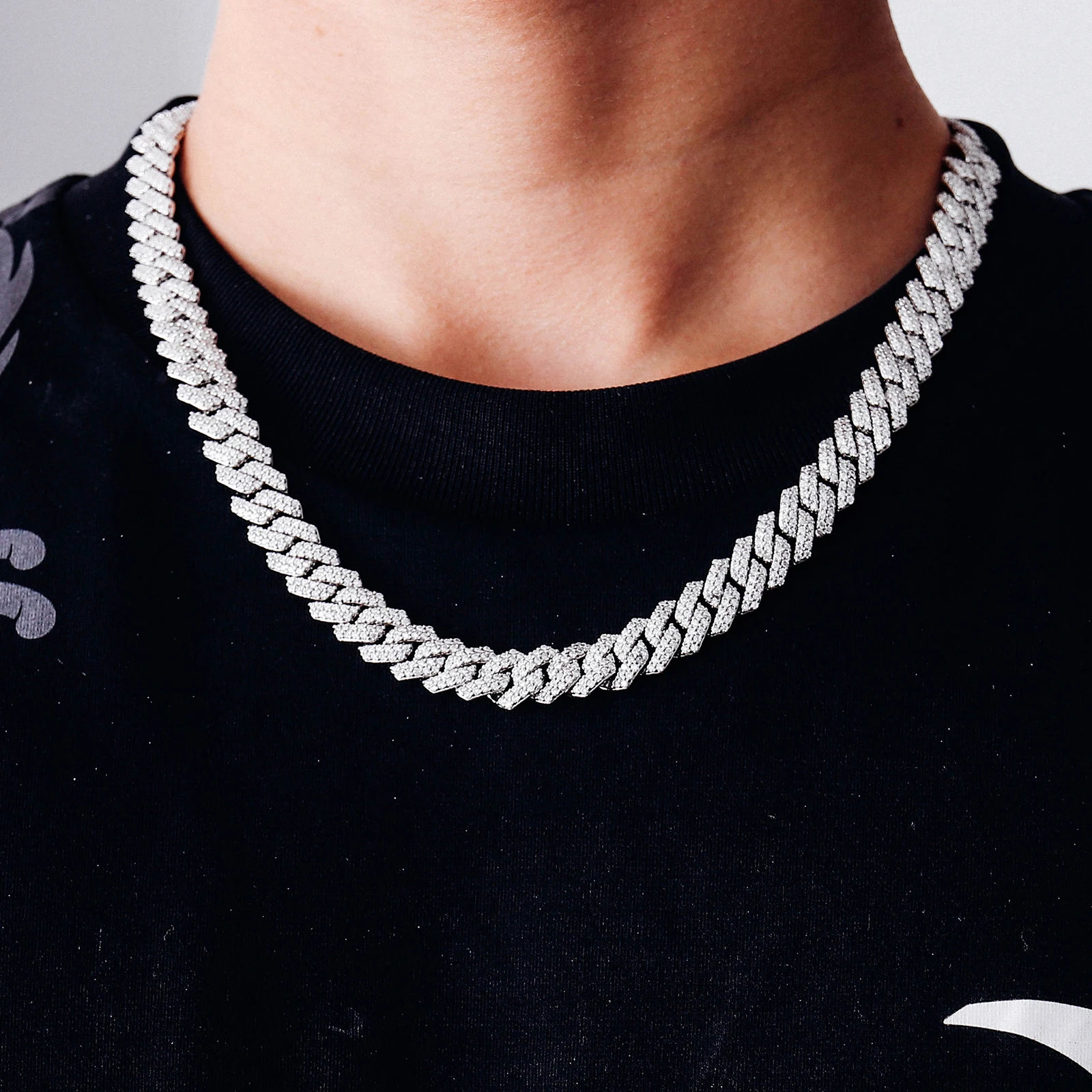 

Provence Moissanite Hip Hop Necklace for Men Round Cut 12mm Miami Cuban Chain for Women S925 Silver Link Chain Choker
