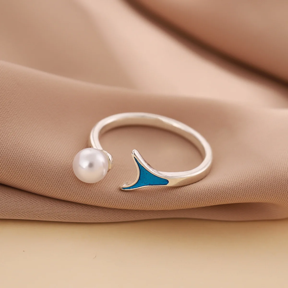 National Style Personality Exquisite Temperament 925 Sterling Silver Jewelry Blue Epoxy Tail Fish Pearl Opening Rings R305
