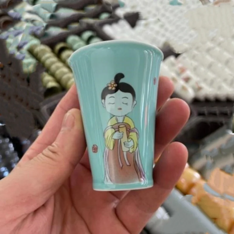 

2.2" Chinese Famille Rose Porcelain Blue Glaze 40ML Beautiful Woman Cup
