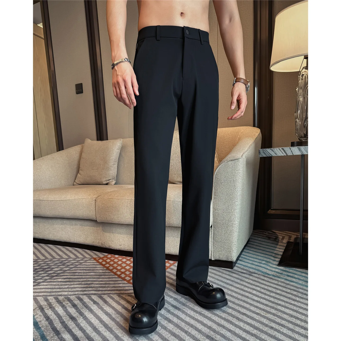 Pantalones de Vestir para Hombre con Cintura Elástica, Corte Recto y Bajo Acampanado para un Look que Alarga, Pantalones Casuales de Oficina