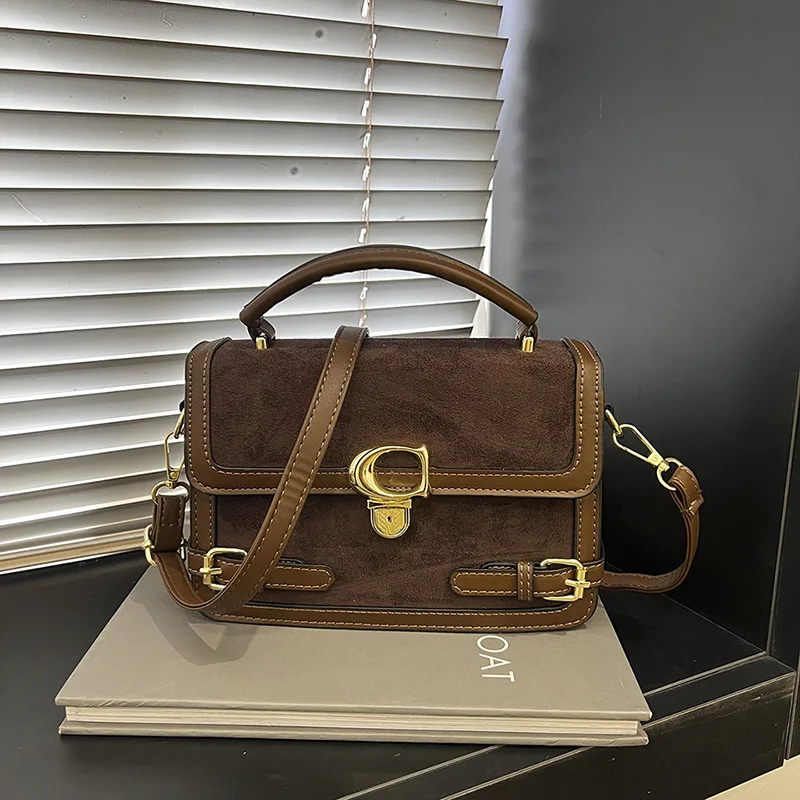 

Winter Popular Hot Selling Women's Bag Luxury One Shoulder Crossbody Bag Parisian Fashion Designer Carefully Creates A Handbag