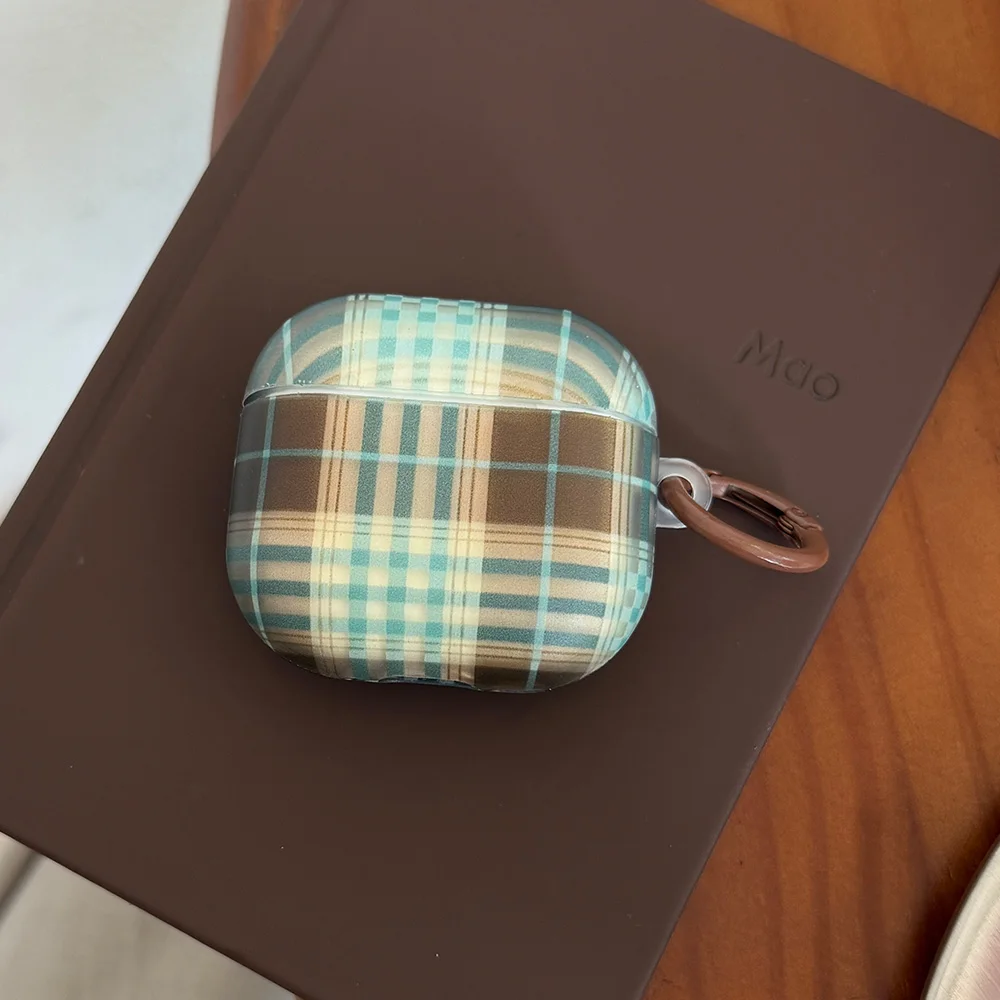Funda de silicona transparente y suave con diseño de cuadros en tonos verde mate y marrón, compatible con auriculares inalámbricos Bluetooth para AirPods 1, 2, 3, 4, 5, Pro 2 y 3.