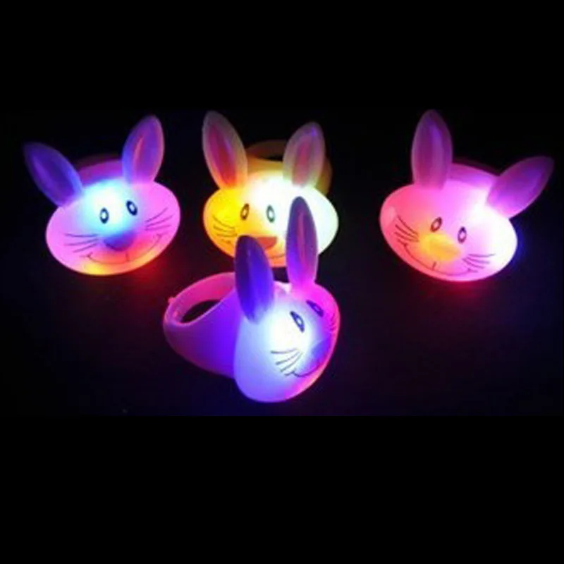 Novelty And Fun Glow-in-the-dark Rabbit Ring Glow In The Dark Children's Toys Flashing LED Cartoon Lights Glow In The Dark Toys