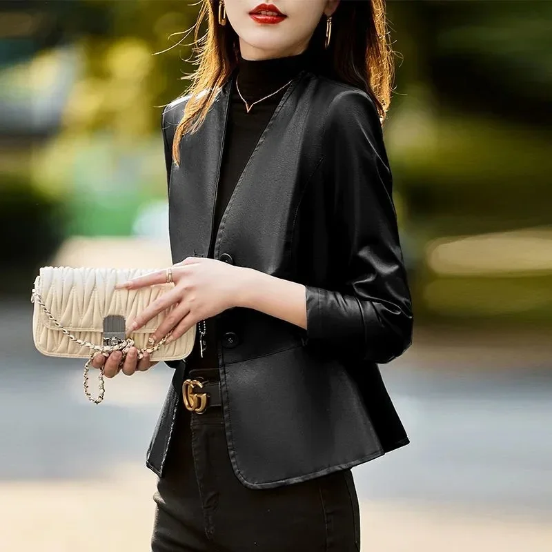 Chaqueta de cuero PULeather Pop para mujer, chaqueta de cuero corta con cuello en V, diseño de gama alta, temperamento ceñido en la cintura, primavera y otoño, 2025