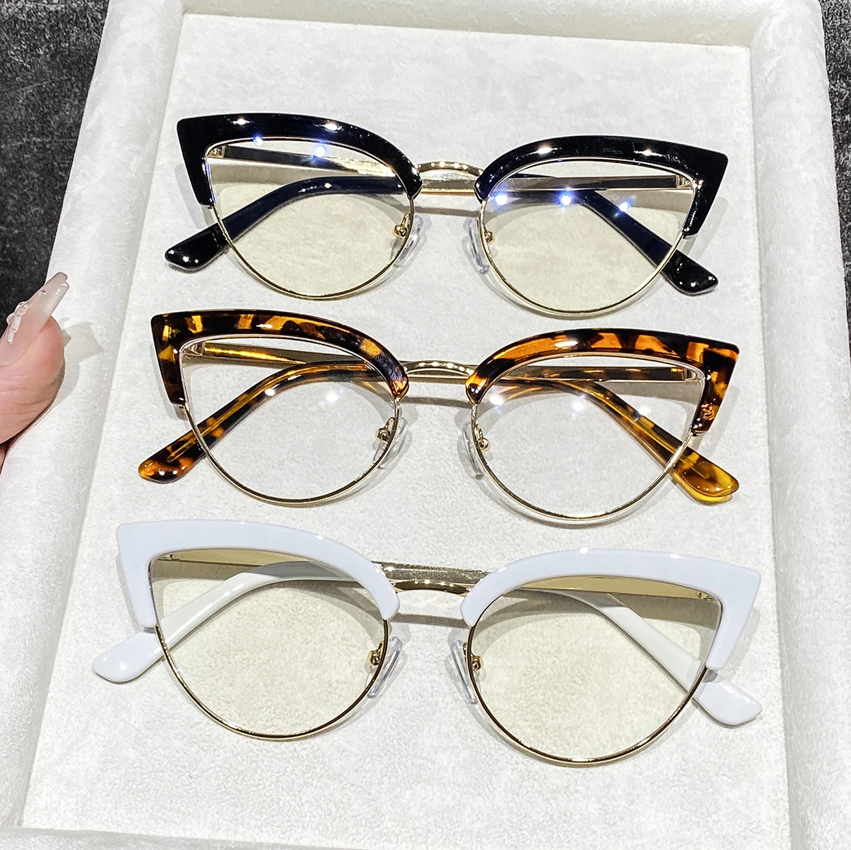 1-par-de-Oculos-femininos-com-armacao-de-metal-e-plastico-estilo-gatinho-sexy-retro-personalidade-simples-moderno-e-elegante-com-lentes-planas