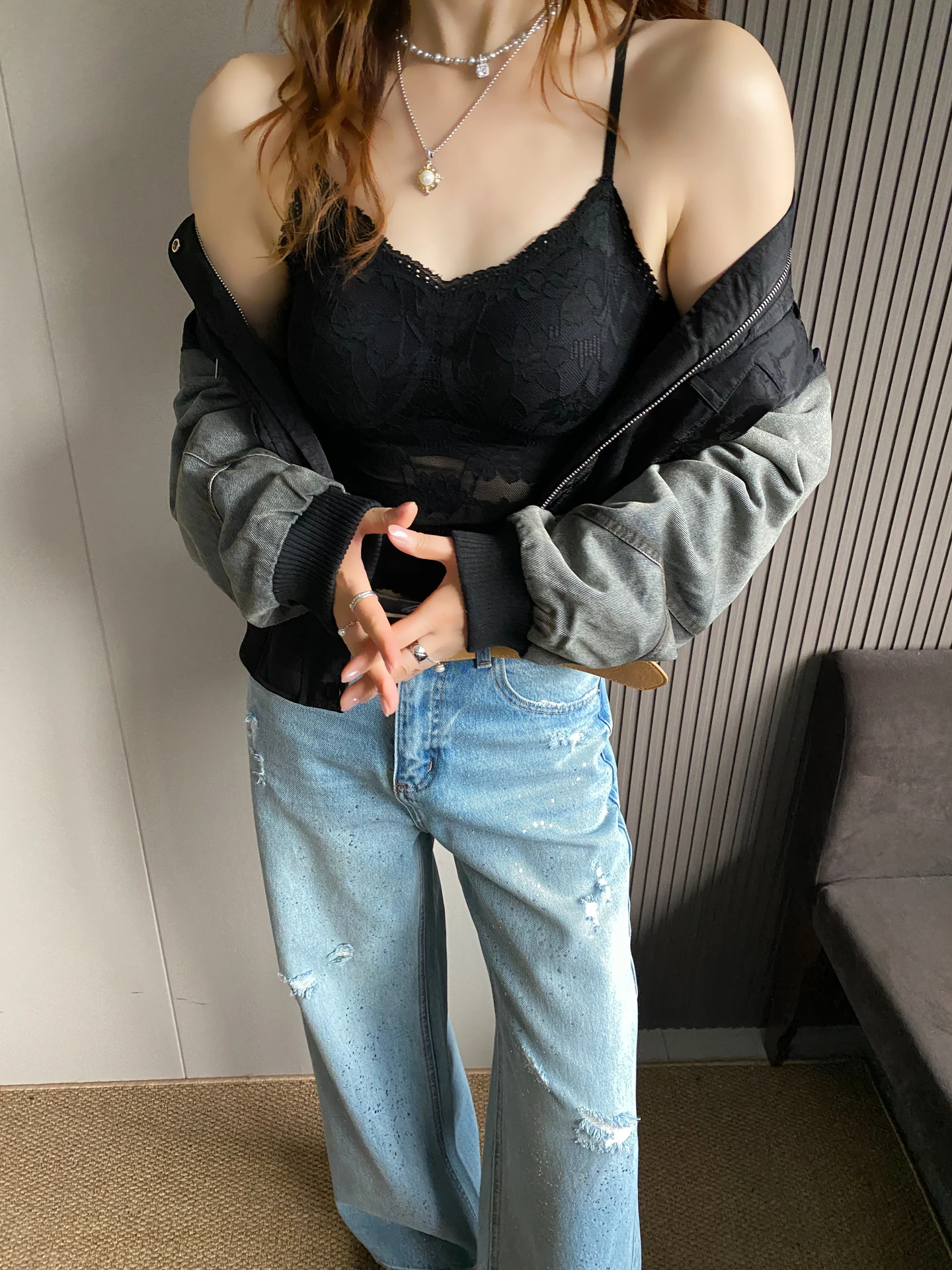 

Женский кружевной топ с вышивкой и бретелями, с подкладкой для груди, удобный, дышащий, весна-лето, новинка, простой дизайн