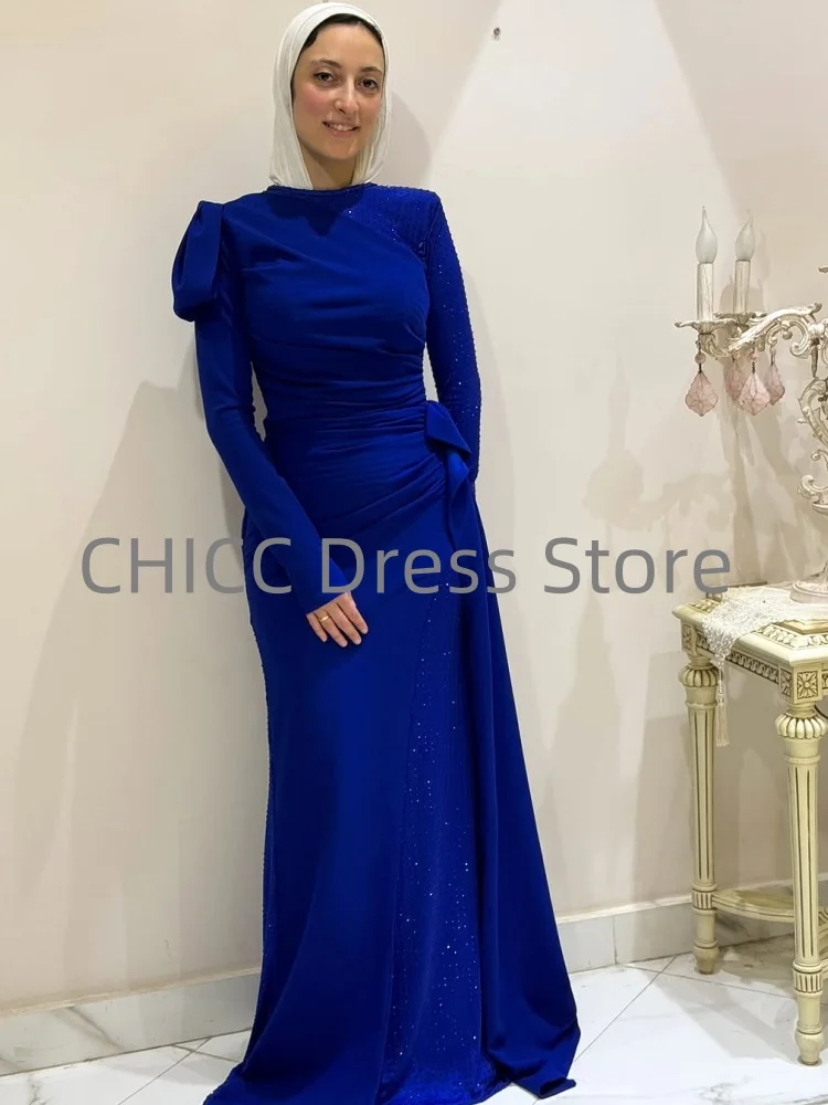 럭셔리 이슬람 이브닝 드레스 오-넥 긴 소매 공식 댄스 파티 드레스 플리츠 스팽글 블루 웨딩 게스트 파티 가운 맞춤형