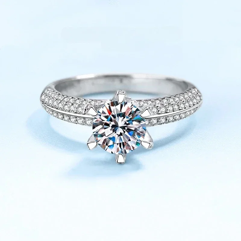 

Качественные кольца нового стиля PT950, платина, лучшая годовщина, 1/2 карата, шестизубчатый VVS1, цветной муассанит, подарок для женщин, любовника, свадьбы