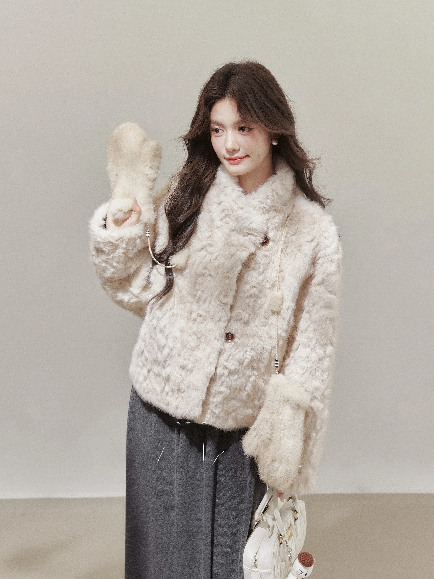 Ele ort Fur Jaet Women's Stand Fit Long Sve Button Closure Flip Collar Micro plus Size eepskin Leather Coat