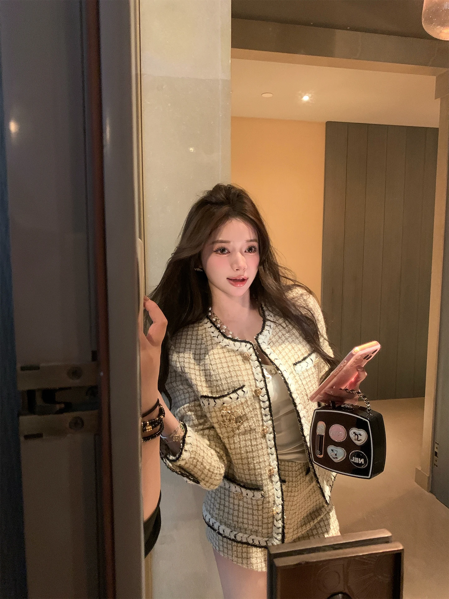 

NNS Early Spring Chan1 Woolen Coarse Weave Champagne Gold Fragrance Jacket Shorts Women's Fashion Set Cleanfit Style Spring C...