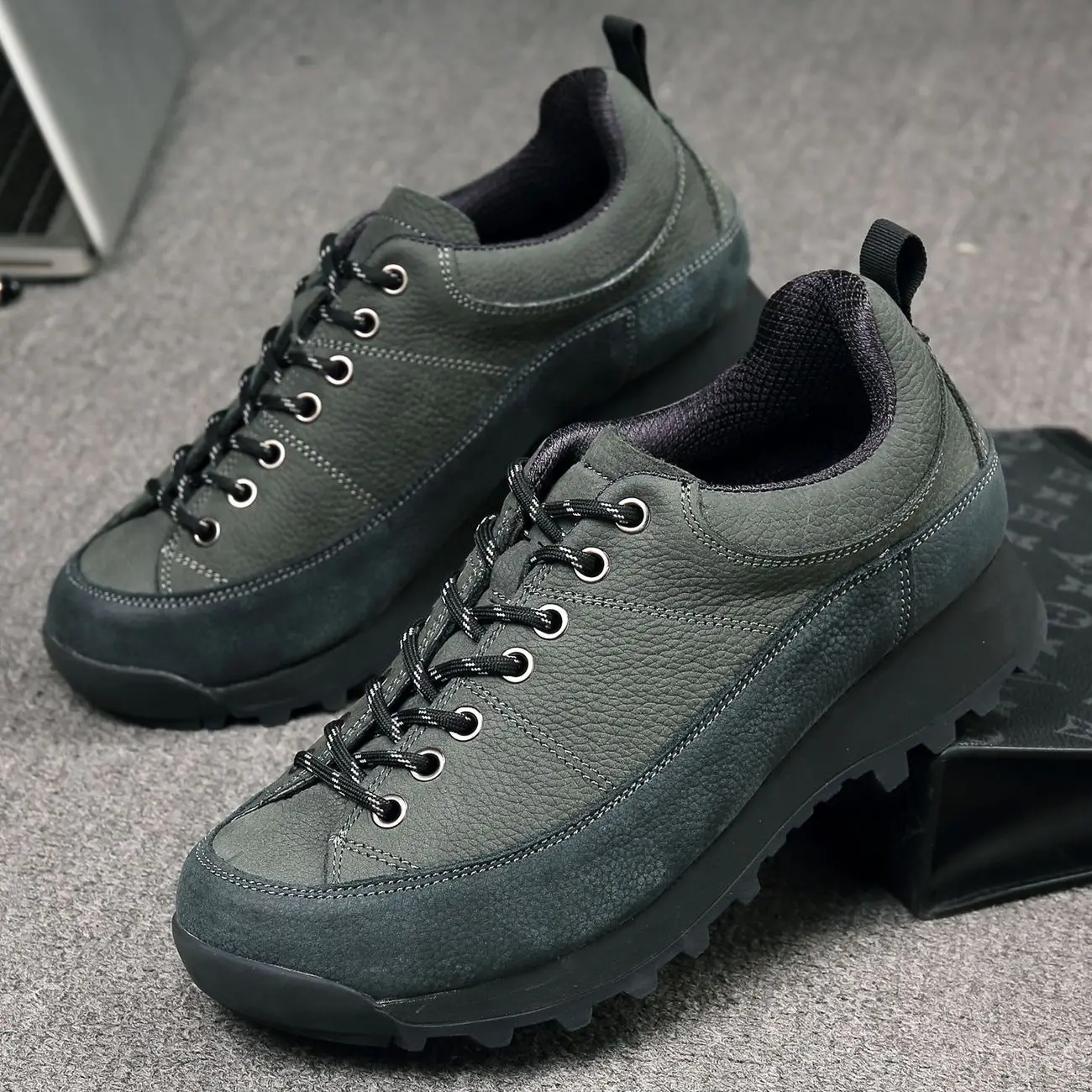 Frosted Cowhide Leather Shoes Men Slip On Hiking Sports Sneakers Climbing Camping Fishing Original Outdoor Training Trekking
