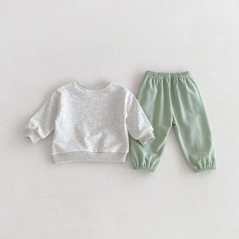 MILANCEL 2024 Autunno Set di abbigliamento per bambini Ragazze Casual Felpe Vestito Semplice Ragazzi Lettera Stampa Tuta Top + Pantaloni da jogging