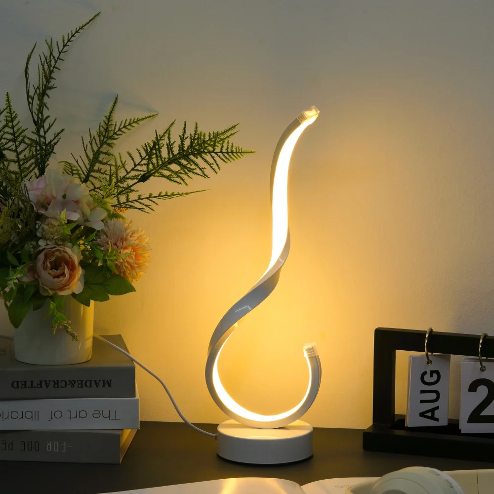 1 Piece Simple Modern Iron Art USB Three-Color Dimmable Desktop Decorative Lamp