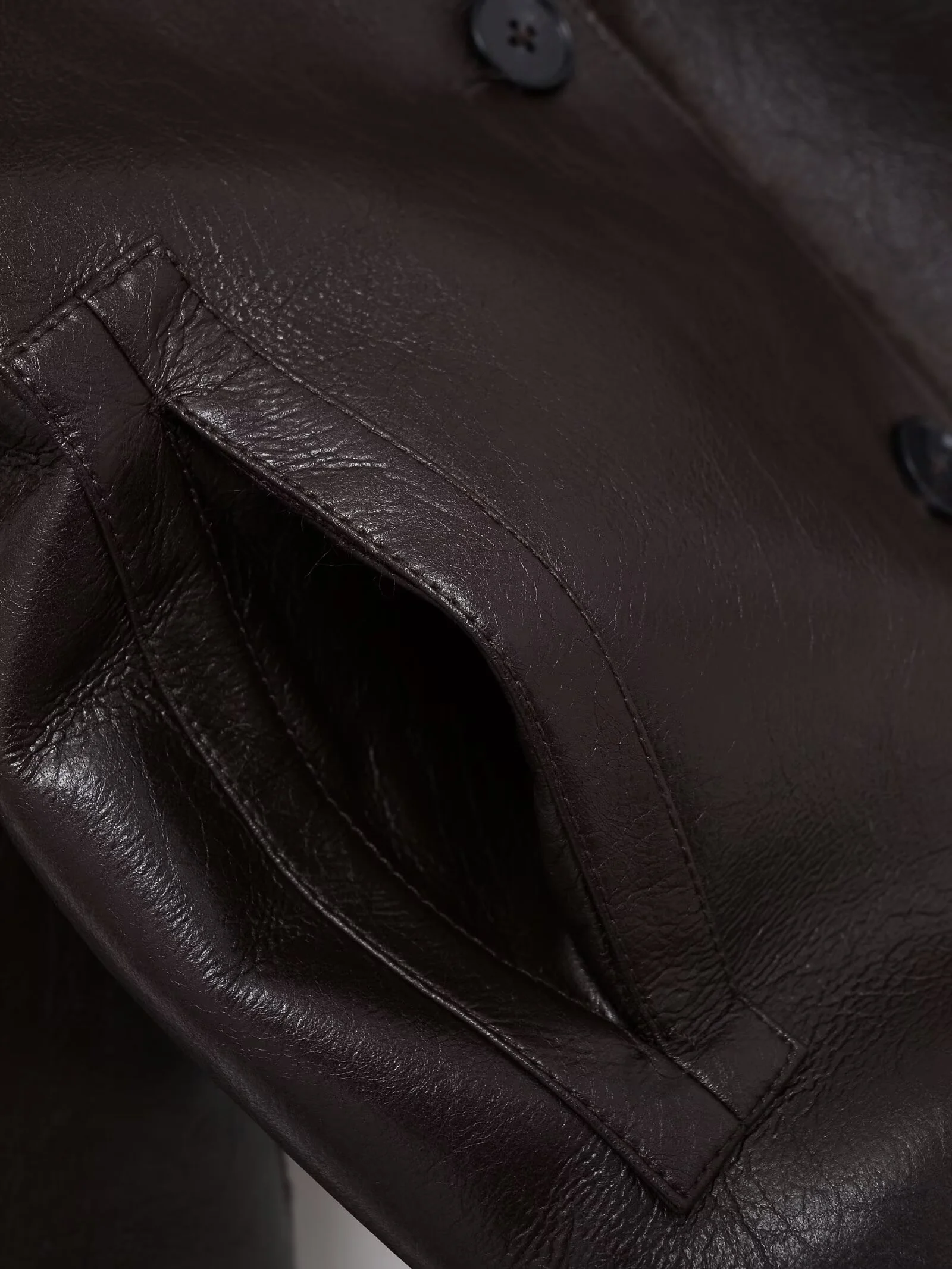 وصل حديثًا لشتاء 2025 سترة نسائية عصرية راقية فضفاضة من الجلد الصناعي مع تصميم شيرلينغ ذو وجهين #6