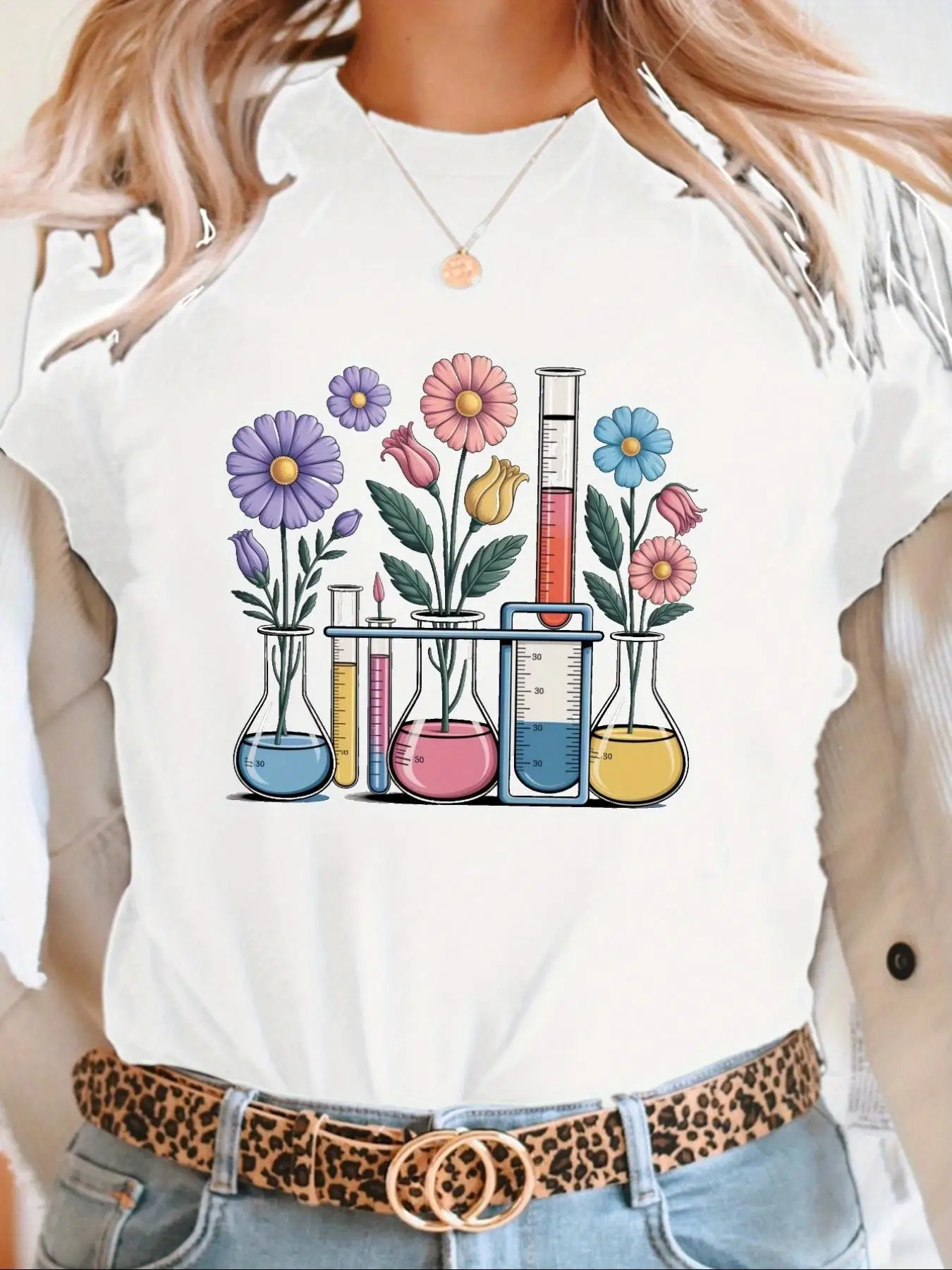 Casual Short-Sleeve Crew Neck T-Shirt Featuring Botanical Science Lab Prints Perfect for Spring and Summer Designed for Women