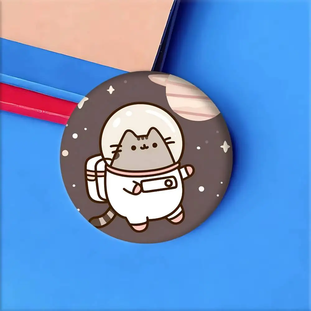 Cartoon Cute-P-Pusheen Anime Abzeichen Runde Laser Abzeichen Cartoon Brosche Kleidung Rucksack Zubehör Revers