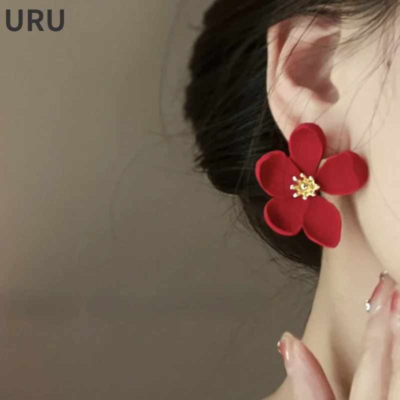 Trendy Jewelry 925 Silver Needle Exaggerated Gold Color Red Flower Earrings For Women 2023 New Trend  Ear Accessories Party Gift