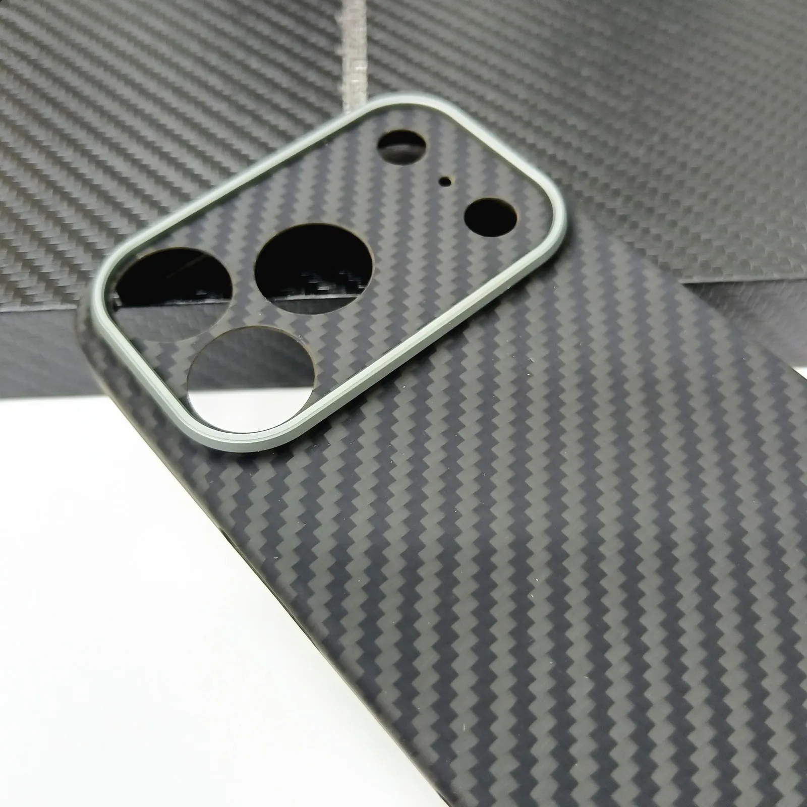 Asdipsa Genuine Aramid Carbon Fiber Magsafe Case For iPhone 17 Pro Max 17Pro Matte Fine Camera Hole Thin Hard Armor Cover - Image 4