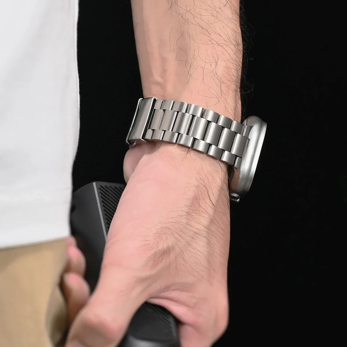 ไทเทเนียมหรูหราสําหรับนาฬิกา Huawei D2 ธุรกิจสายรัดโลหะสําหรับ Huawei Watch D2 ไม่มีช่องว่างสายรัดข้อมืออุปกรณ์เสริม