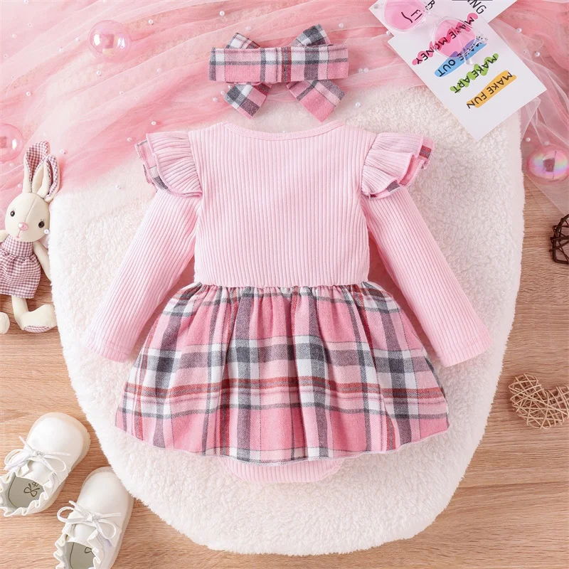 Conjunto de macacão de inverno para meninas pequenas com faixa de cabeça combinando e vestido de macacão xadrez de manga comprida com detalhes de babados