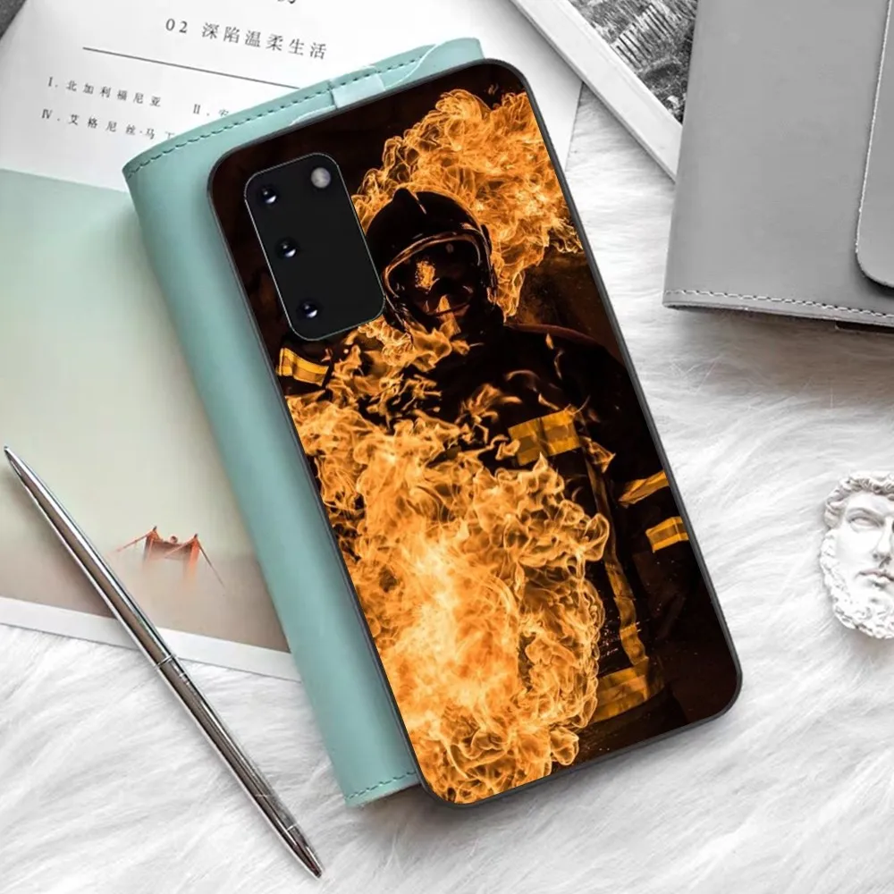 Firefighter Heroes Fireman Phone Case For Samsung S 9 10 20 21 22 23 30 23plus Lite Ultra FE S10lite Fundas