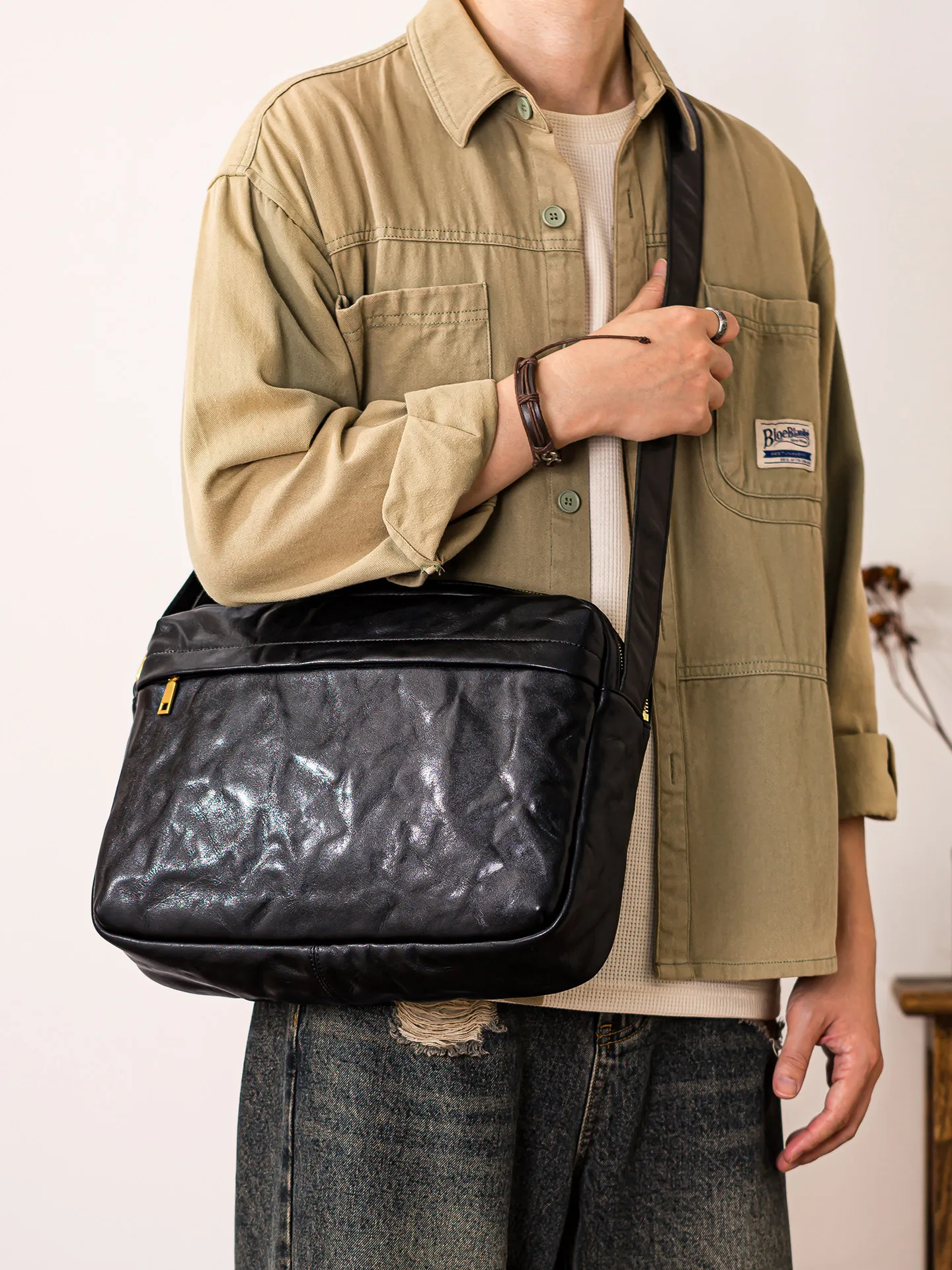 

PNDME casual luxury genuine leather men's large-capacity messenger bag fashion designer handmade cow leather black shoulder bag