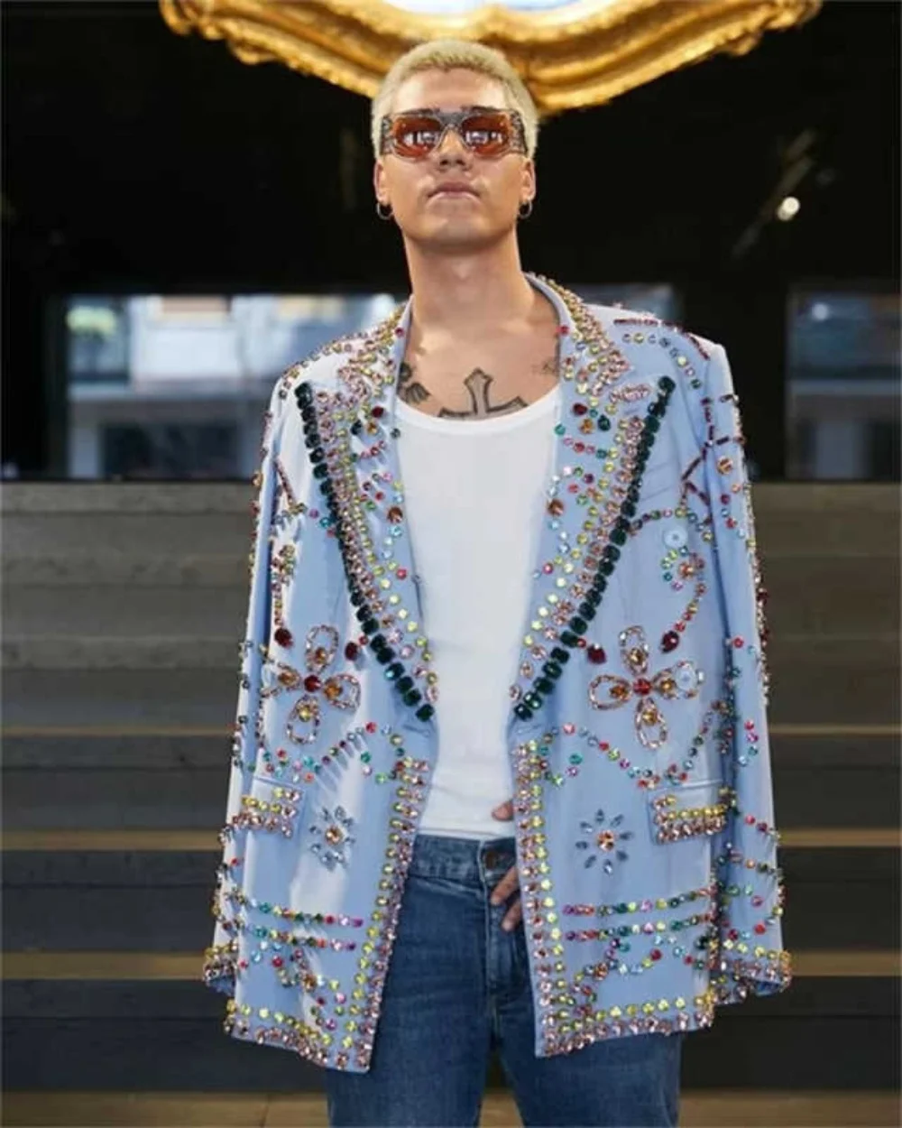 럭셔리 크리스탈 남성 정장 1피스 블레이저 피크드 라펠 신랑 웨딩 턱시도 싱글 브레스티드 코트 프롬 맞춤 제작