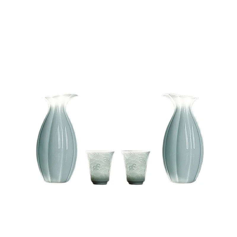 

Jingdezhen White Wine Cup Dispenser Modern Design Half-Knife Mud Carving For Tabletop Vase