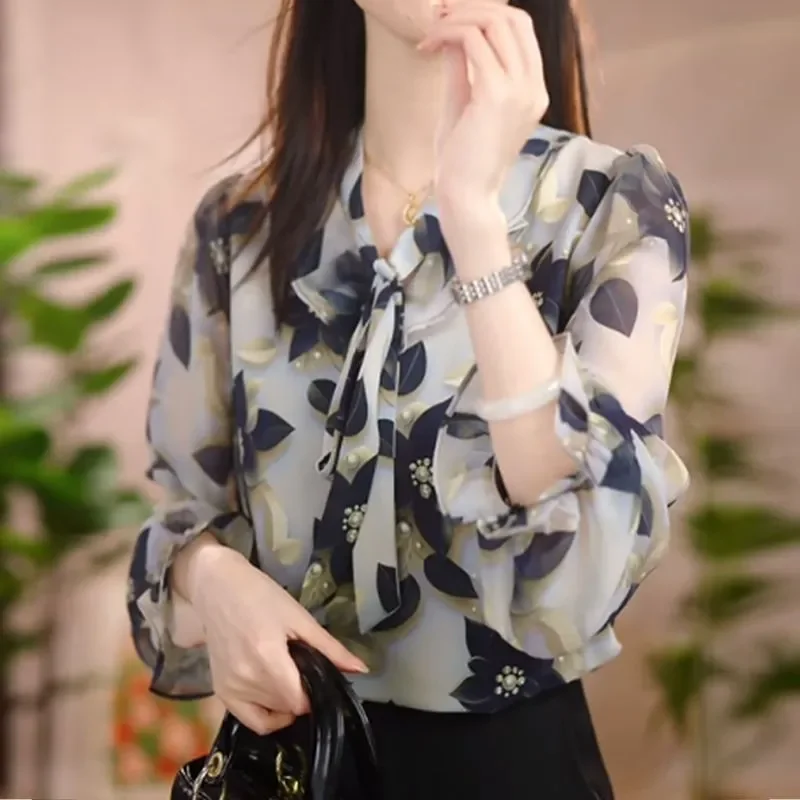 

2025 Новая элегантная темпераментная рубашка, осенний новый китайский стиль, благородный повседневный модный пуловер в стиле ретро