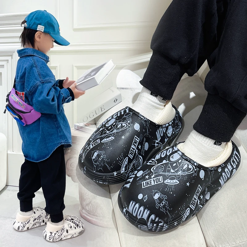 Plus Velvet Children Slippers with Heel Slip-on Child Slipper Kids Soft and Comfortable Non-Slip Indoor Outdoor Light Bread Shoe