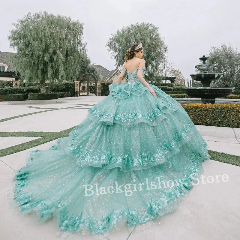 Vestidos de baile de princesa elegantes para quinceañera, un hombro, verde menta, apliques de cristal, cuentas, volantes, vestidos de fiesta